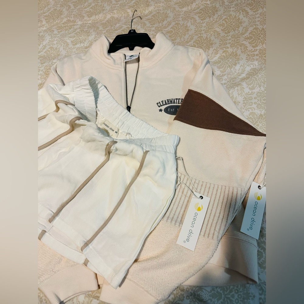 Ocean Drive Cream Half-Zip Pullover and Cream Short Pants Set